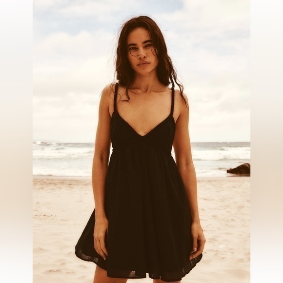 Zara NWT short jumpsuit with woven straps - Picture 1 of 6